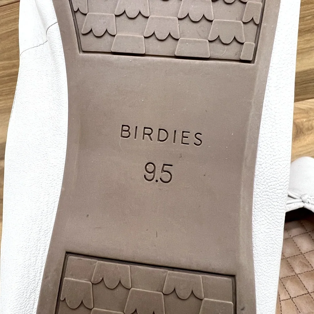 Birdies 9.5 Flats Bone Leather Pointed Toe Bow Goldfinch